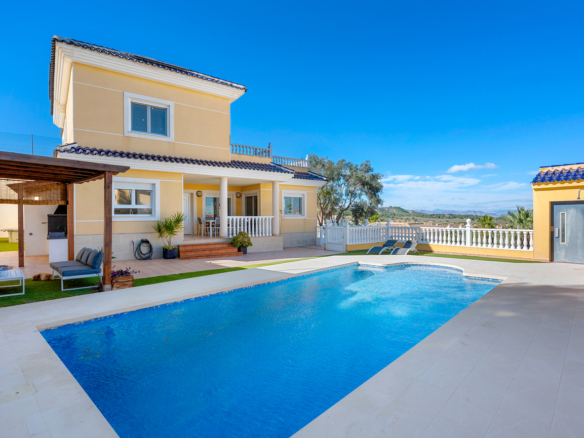 Villa for Sale in Ciudad De Las Comunicaciones, Alicante