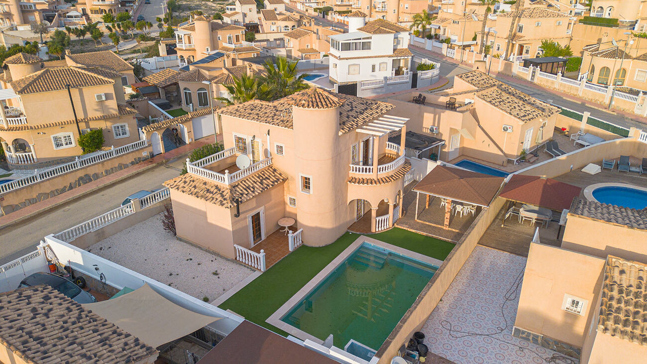 Villa for Sale in Ciudad Quesada, Alicante