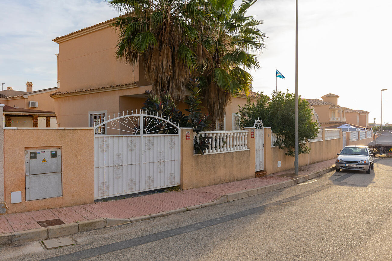 Villa for Sale in Ciudad Quesada, Alicante