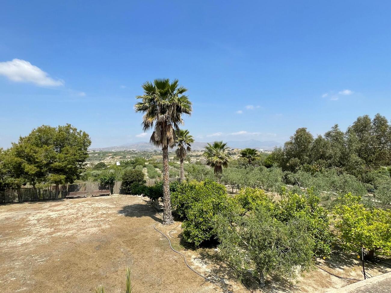 Villa for Sale in El Rebolledo, Alicante