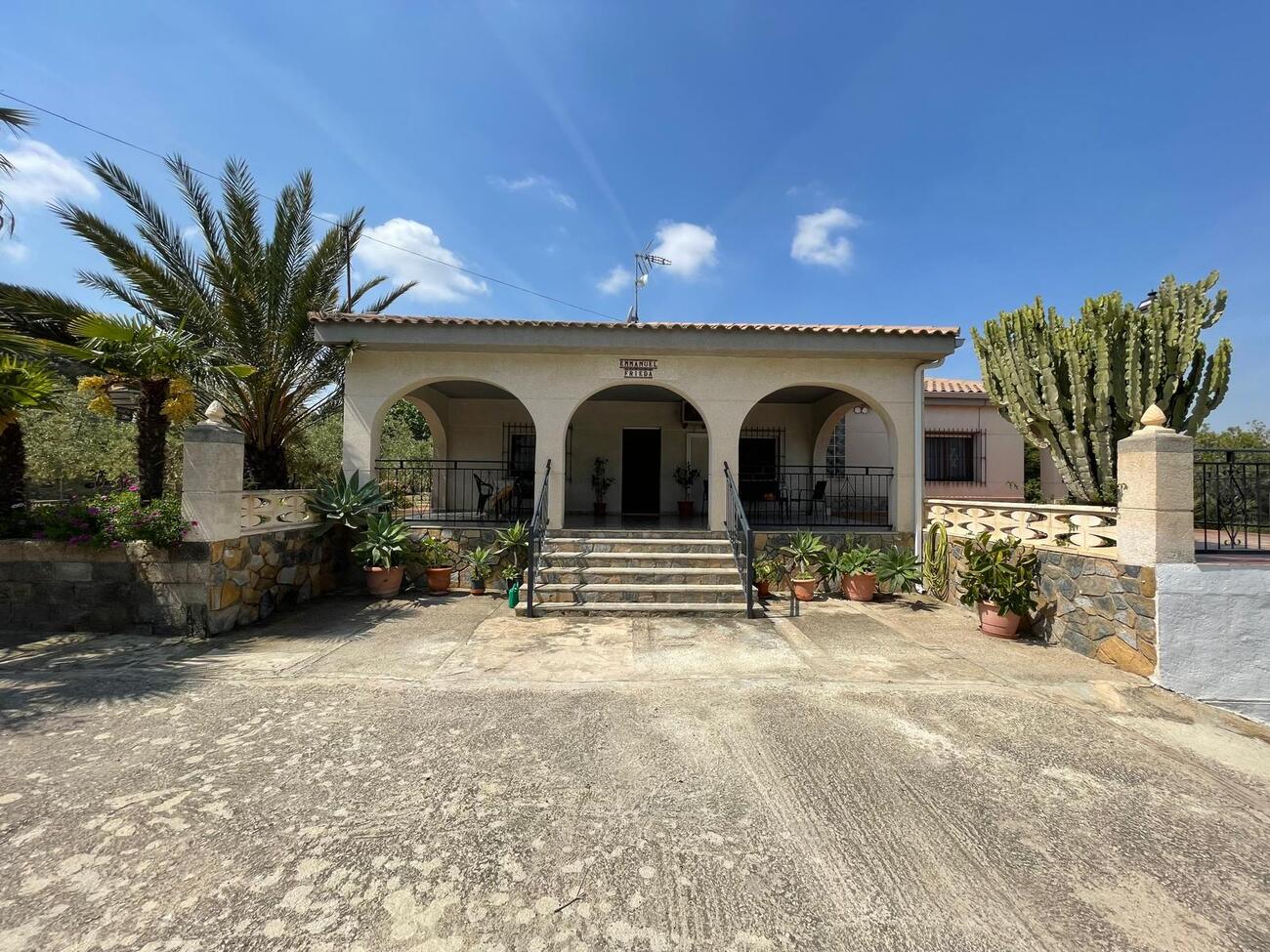 Villa for Sale in El Rebolledo, Alicante