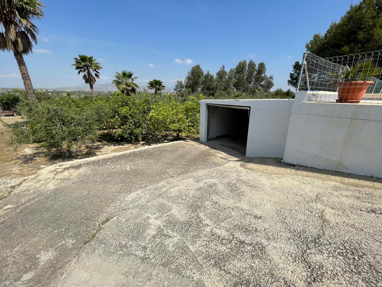Villa for Sale in El Rebolledo, Alicante