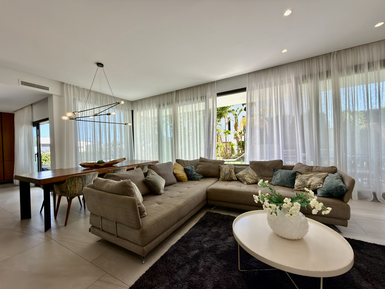 Villa for Sale in Finestrat, Alicante