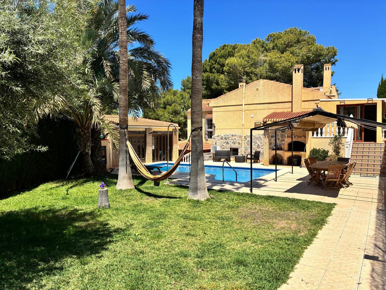 Villa for Sale in Los Balcones, Alicante