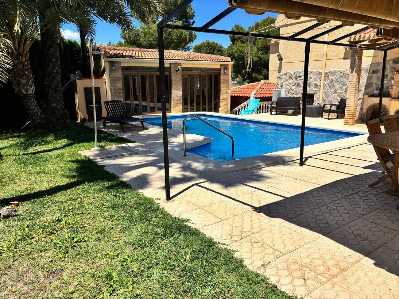 Villa for Sale in Los Balcones, Alicante