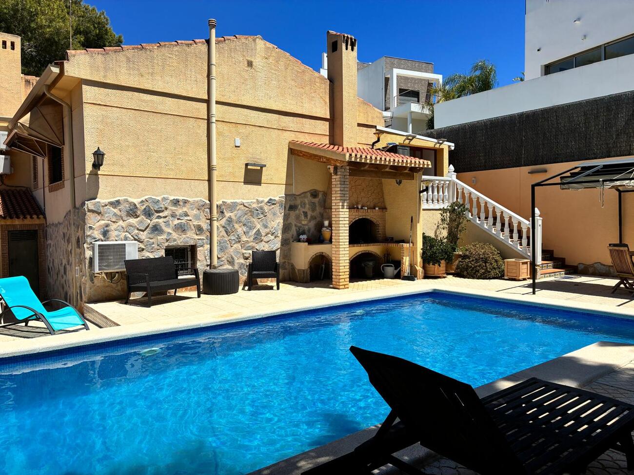 Villa for Sale in Los Balcones, Alicante