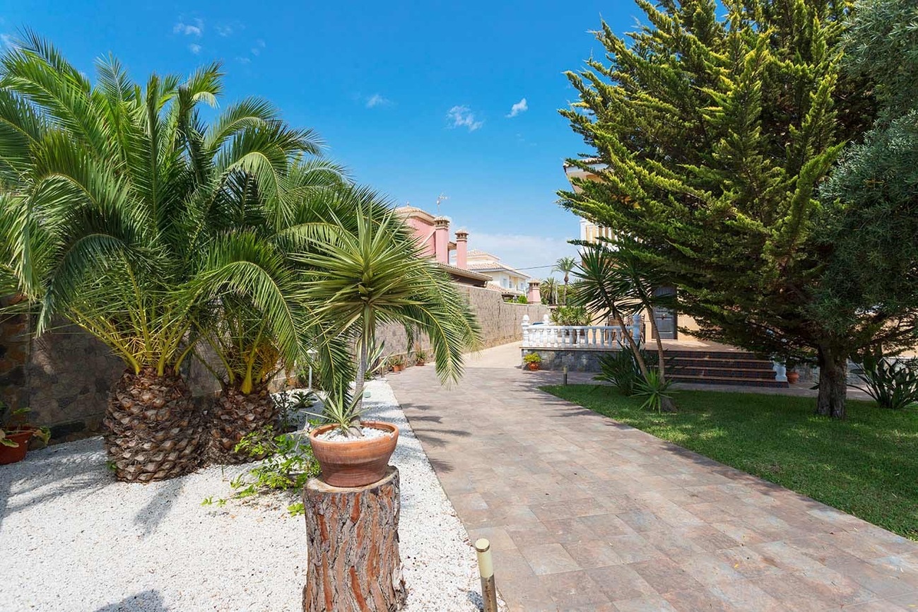 Villa for Sale in Orihuela Costa, Alicante