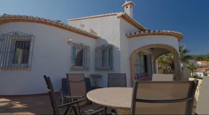 Villa for Sale in Pedreguer, Alicante