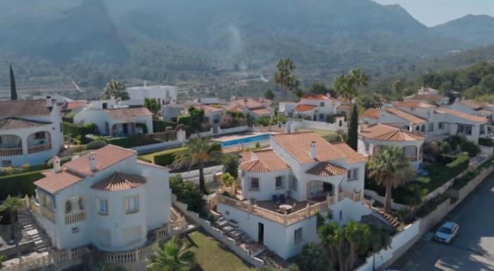 Villa for Sale in Pedreguer, Alicante