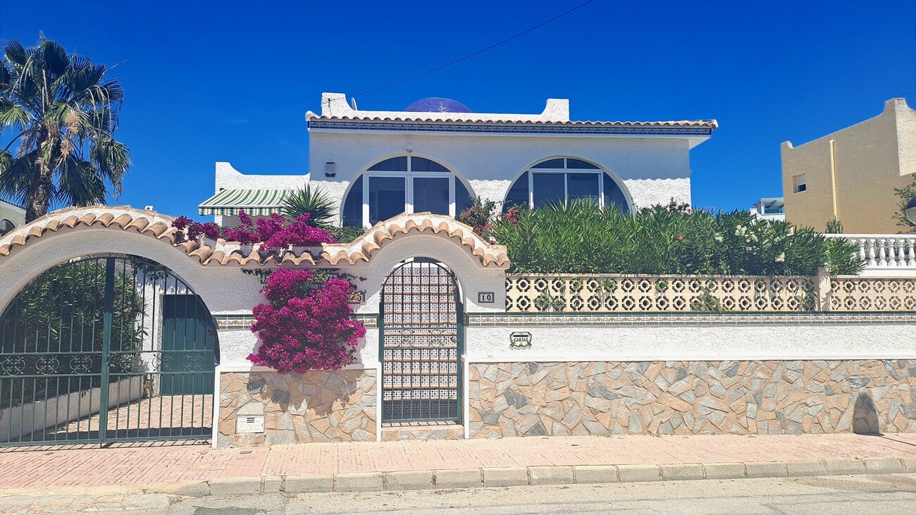 villa-san-miguel-de-salinas-spsdx234-2 Villa for Sale in San Miguel de Salinas, Alicante