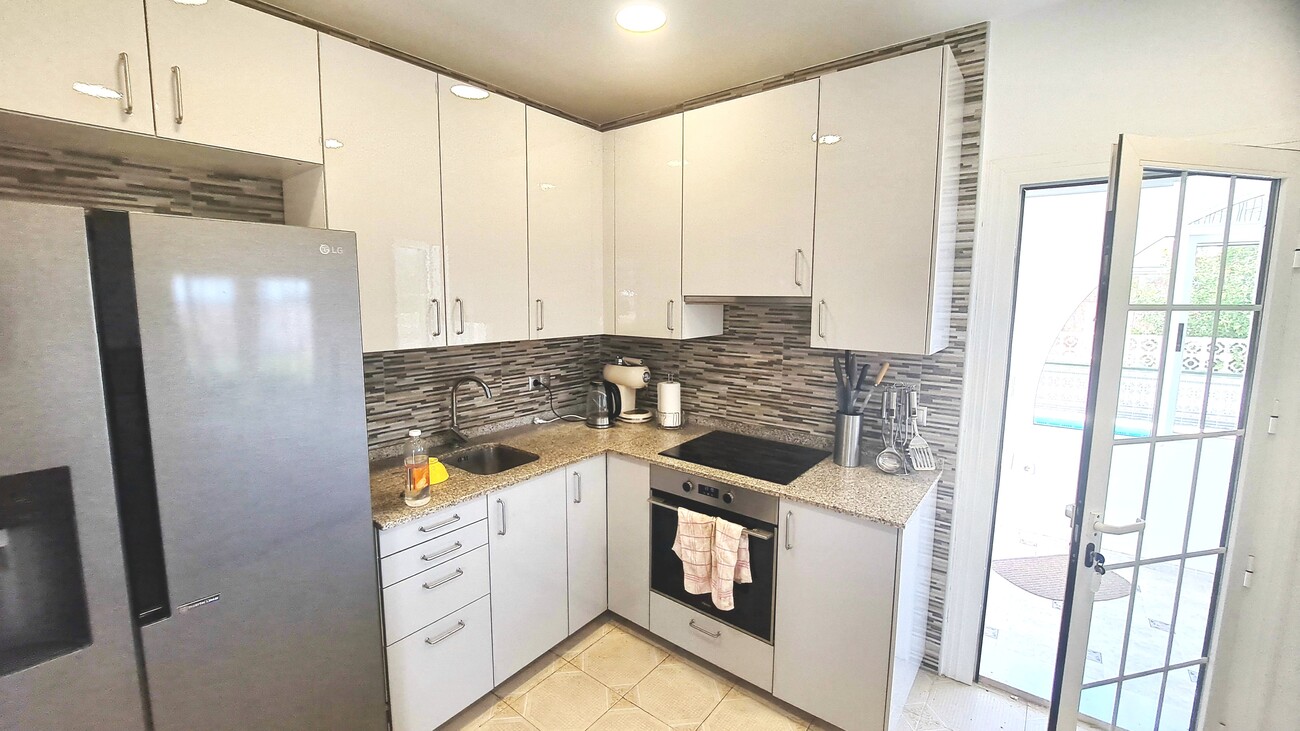 Villa for Sale in San Miguel de Salinas, Alicante