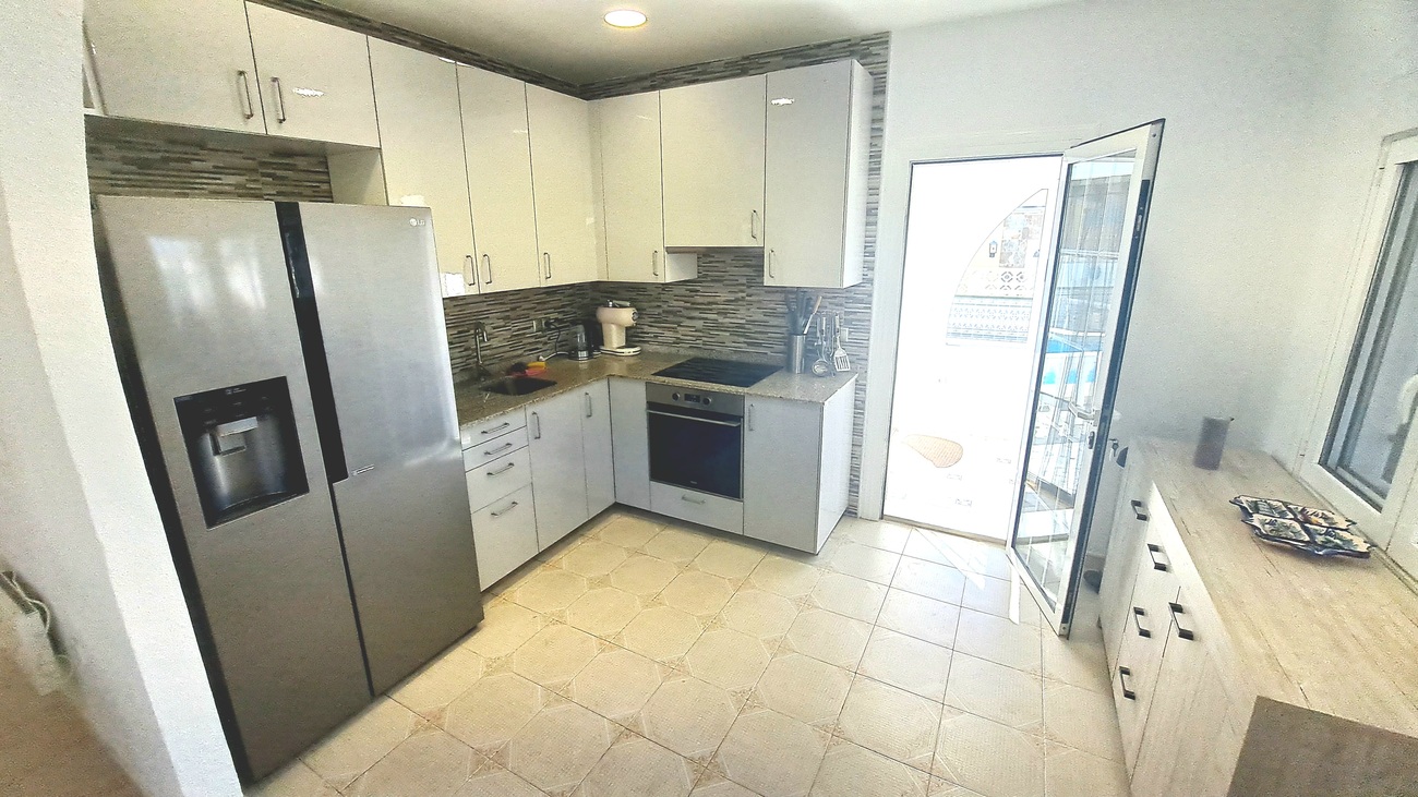 Villa for Sale in San Miguel de Salinas, Alicante