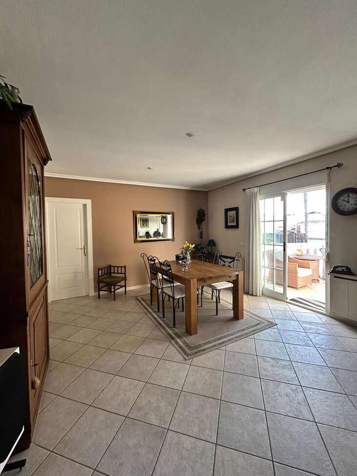 Villa for Sale in Torrevieja, Alicante