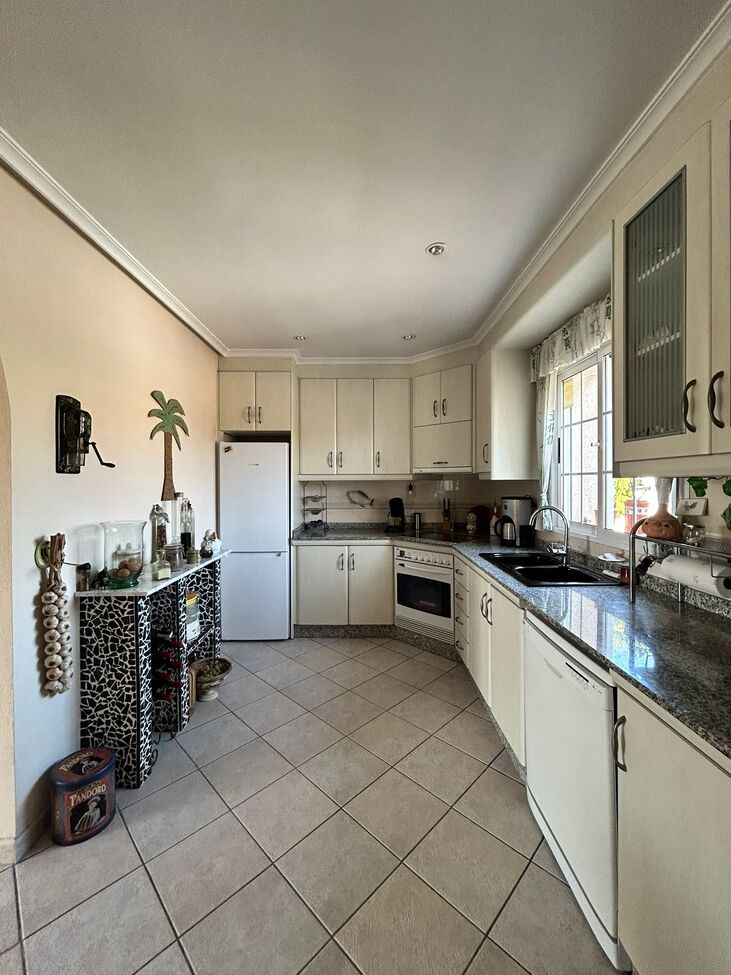 Villa for Sale in Torrevieja, Alicante