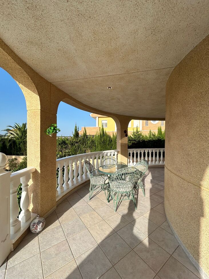 Villa for Sale in Torrevieja, Alicante