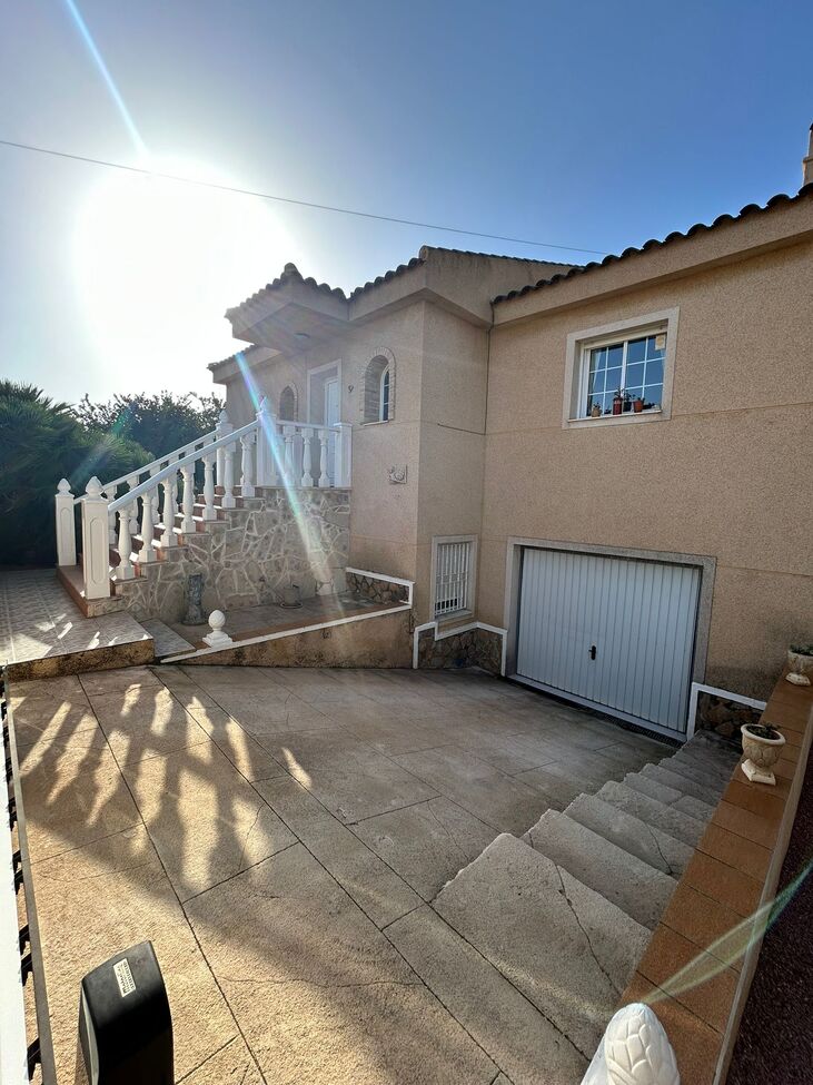 Villa for Sale in Torrevieja, Alicante