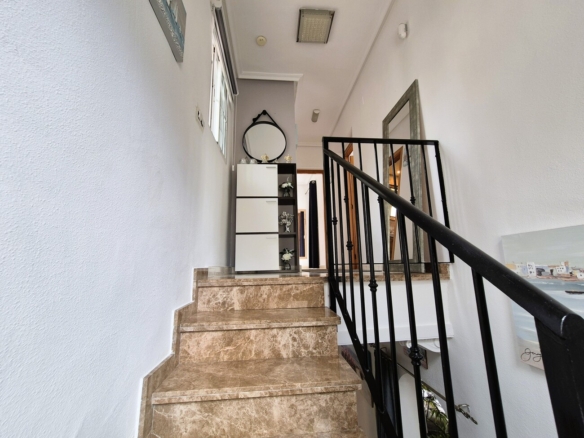 584