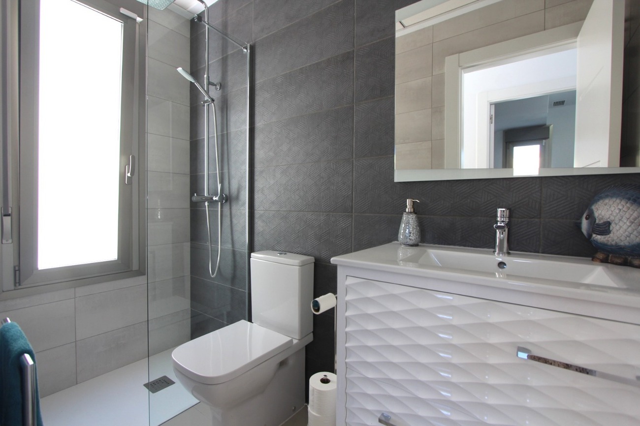 Villa for Sale in Villamartin, Alicante