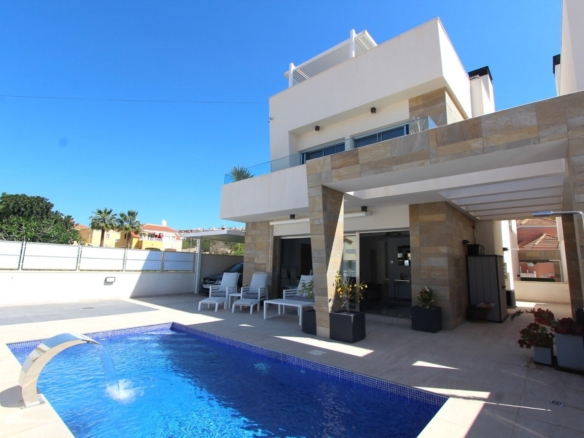 Villa for Sale in Villamartin, Alicante
