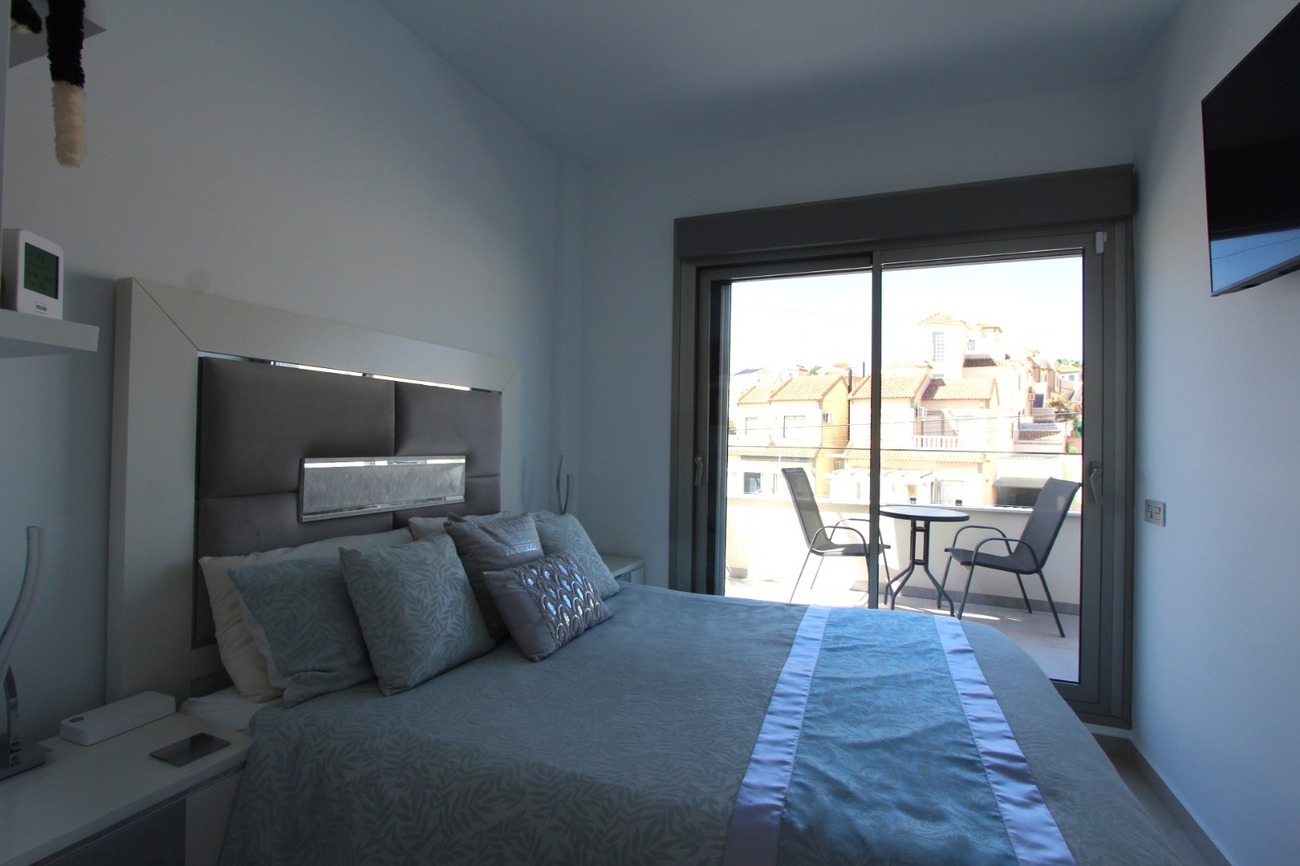 Villa for Sale in Villamartin, Alicante