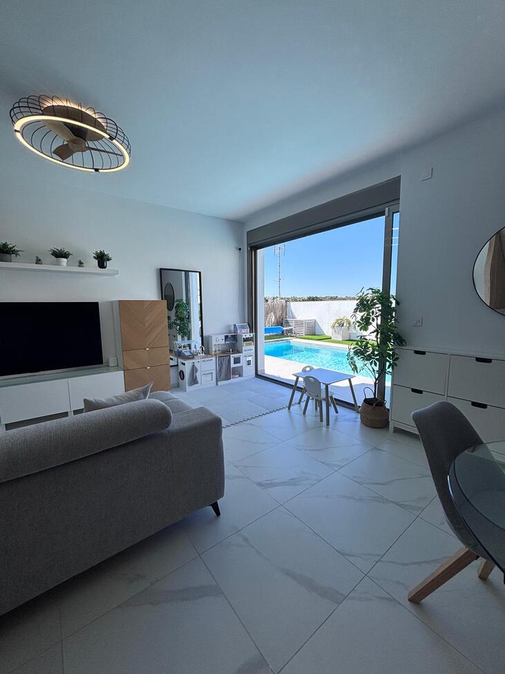 Villa for Sale in Villamartin, Alicante