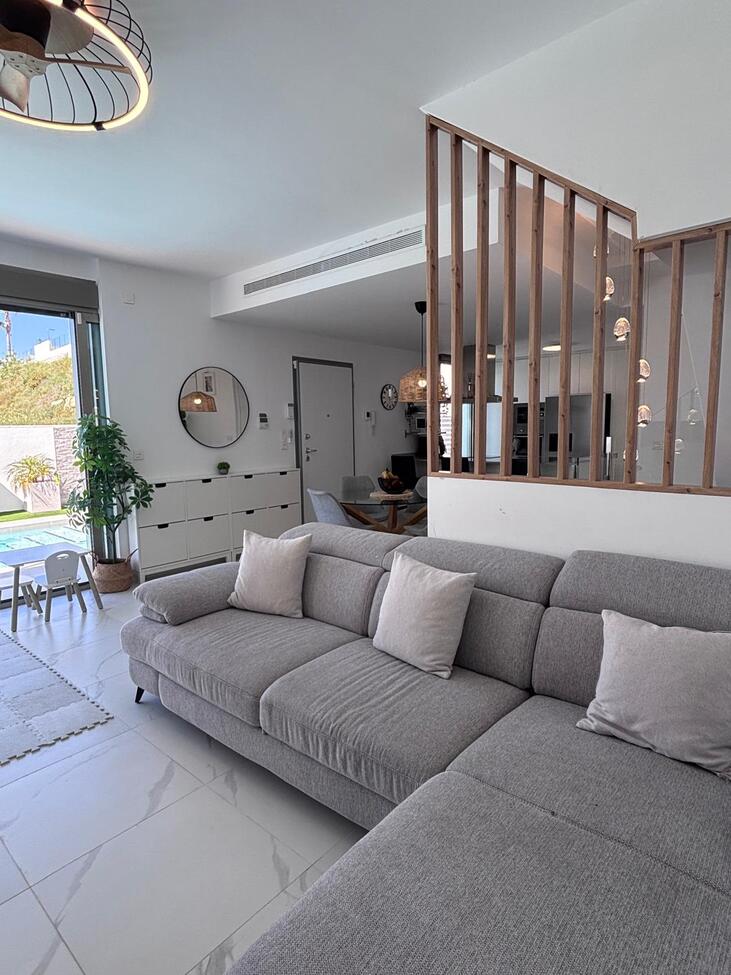 Villa for Sale in Villamartin, Alicante