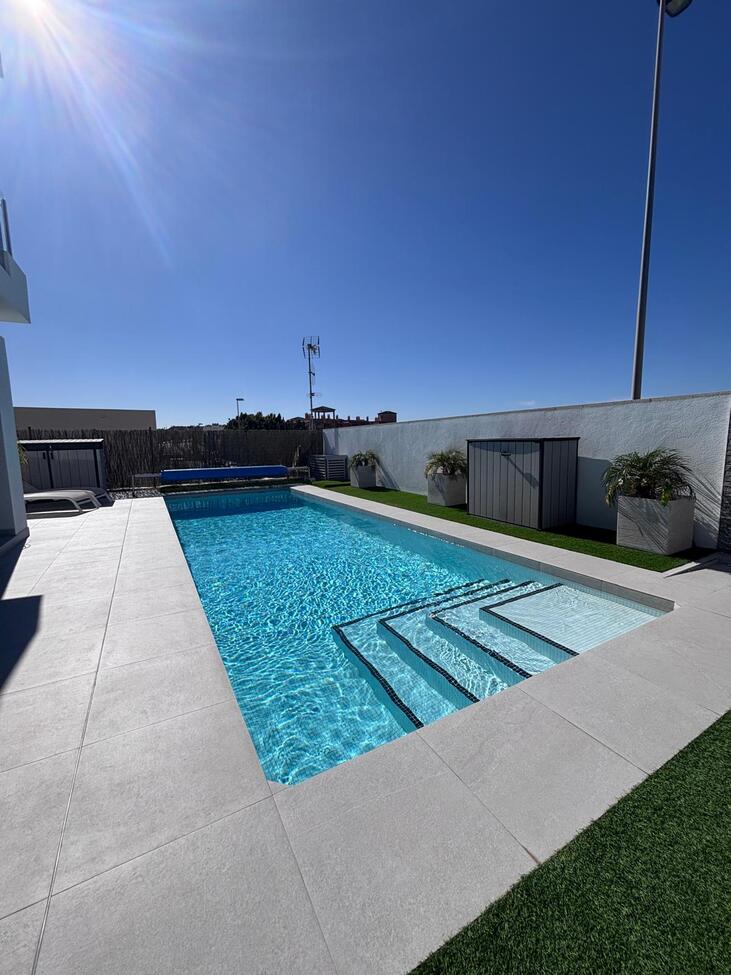 Villa for Sale in Villamartin, Alicante