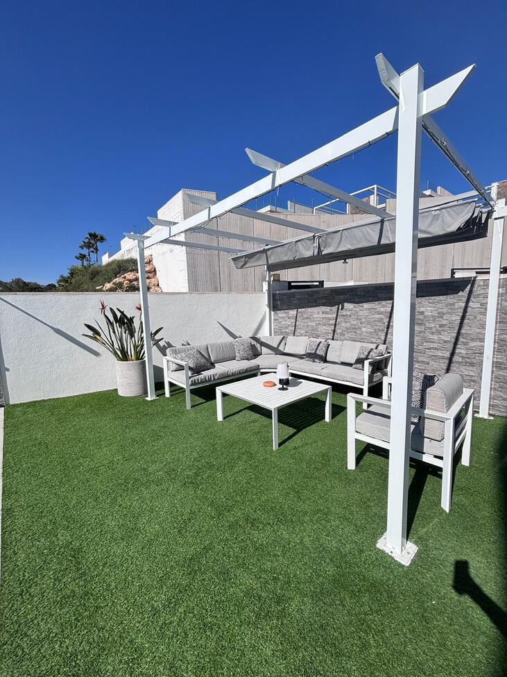 Villa for Sale in Villamartin, Alicante