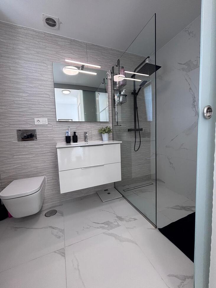 Villa for Sale in Villamartin, Alicante