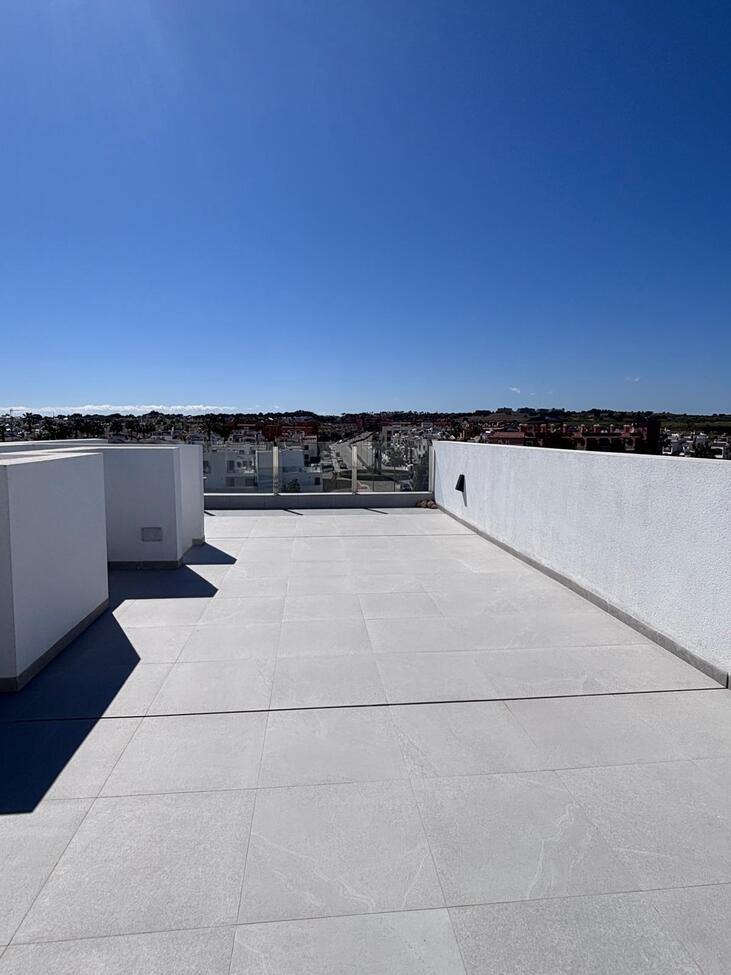 Villa for Sale in Villamartin, Alicante
