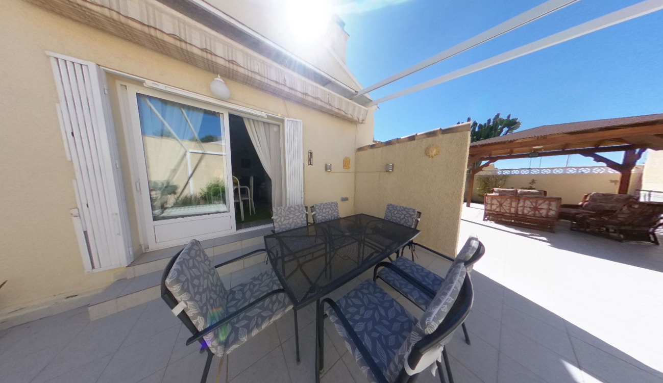 Villa for Sale in Villamartin, Alicante
